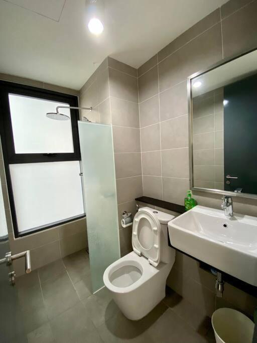 Unlisted T2708 Apartment